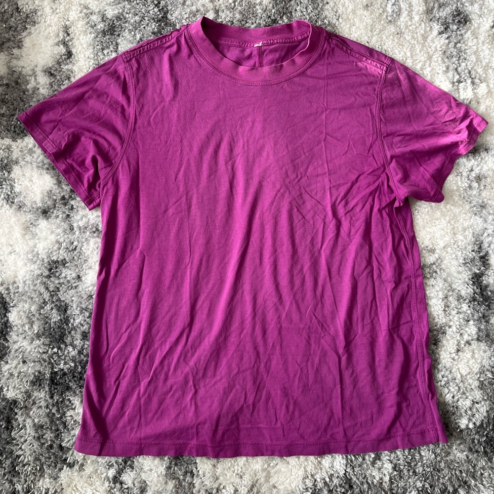 Lululemon Tee